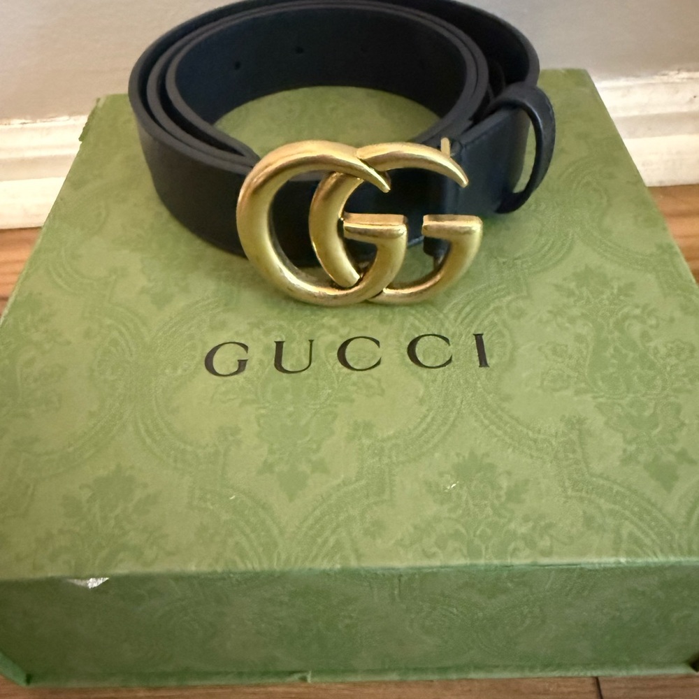 Gucci Black Belt with Double G Gold Buckle